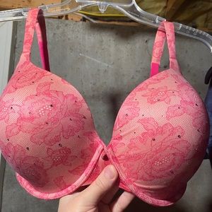 Victoria’s Secret Lined Perfect Coverage Bra